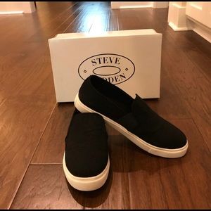 Steve Madden Evalia Sneakers